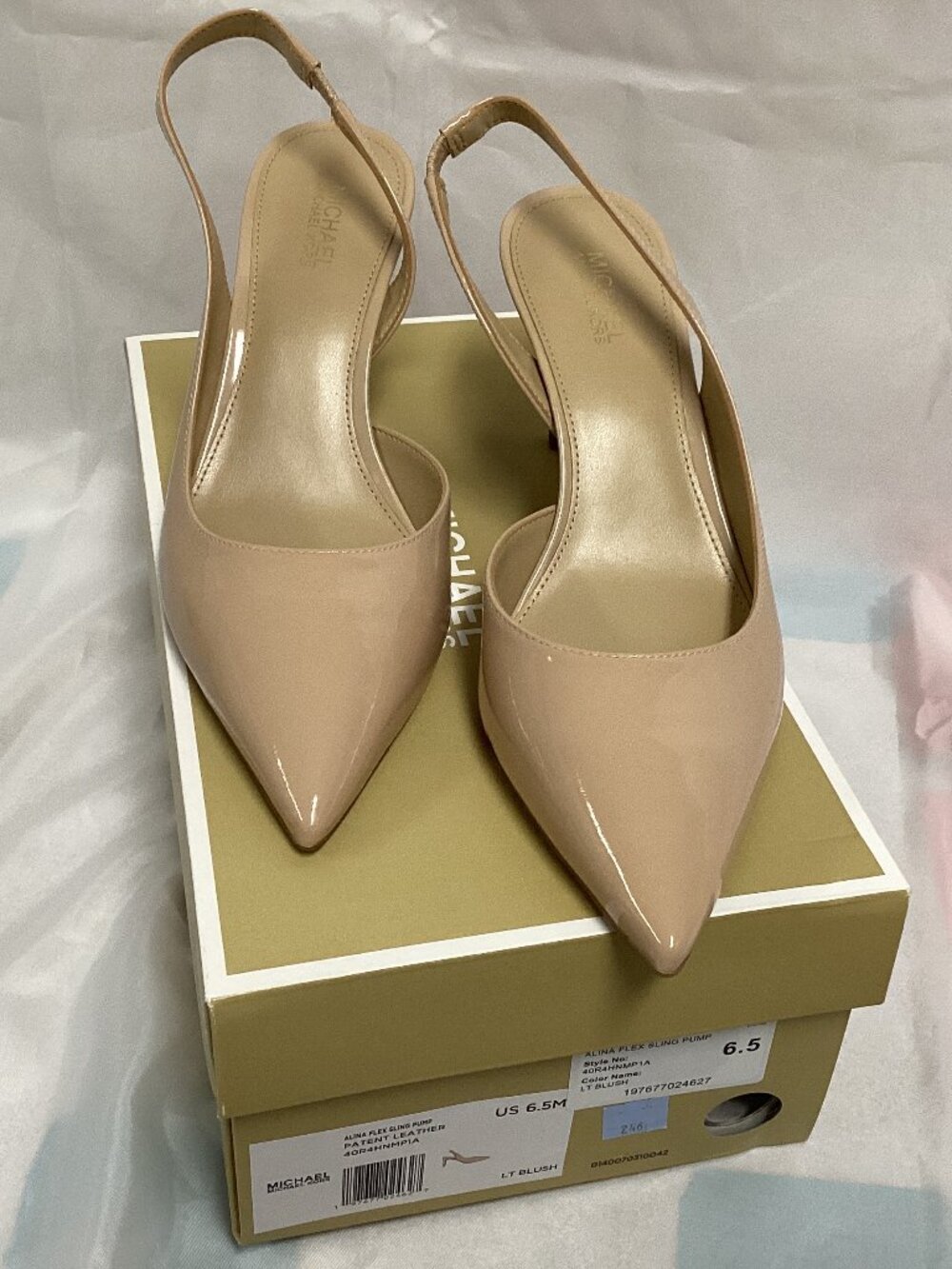 Micheal Kors Alina Flex Sling Pump Size 6.5 (Previously Owned)